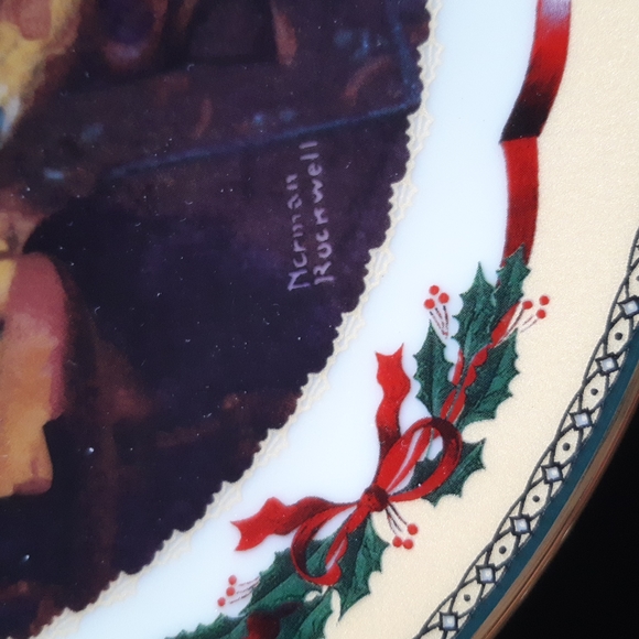 Lenox Christmas Dream Collectible Plate - Picture 3 of 4